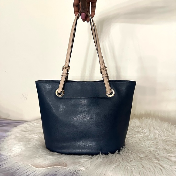 Navy blue Michael Kors bag - Picture 4 of 4